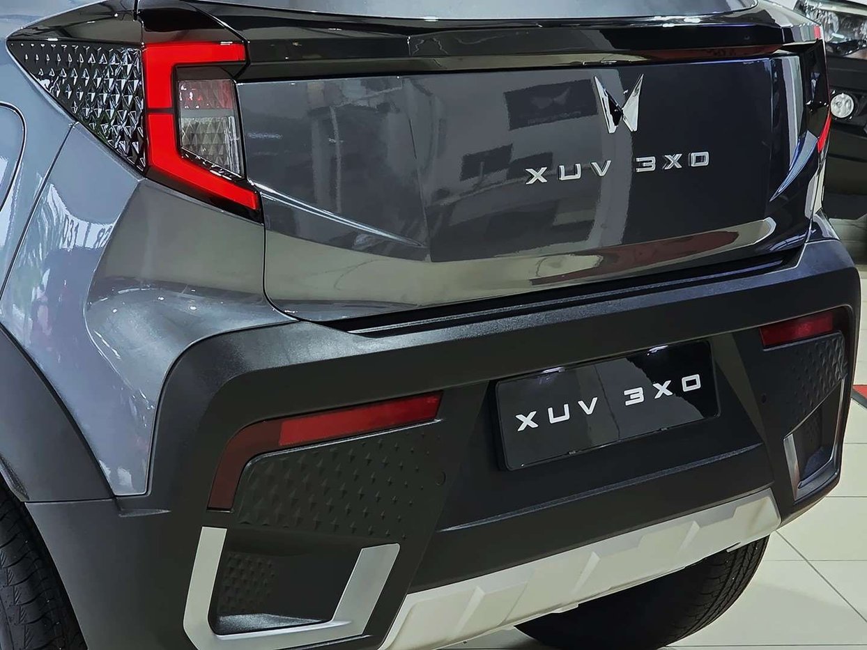 2026 Mahindra XUV 3XO 1.2T MX2 Auto Q2FyTGlzdGluZzo2NjIzNzg