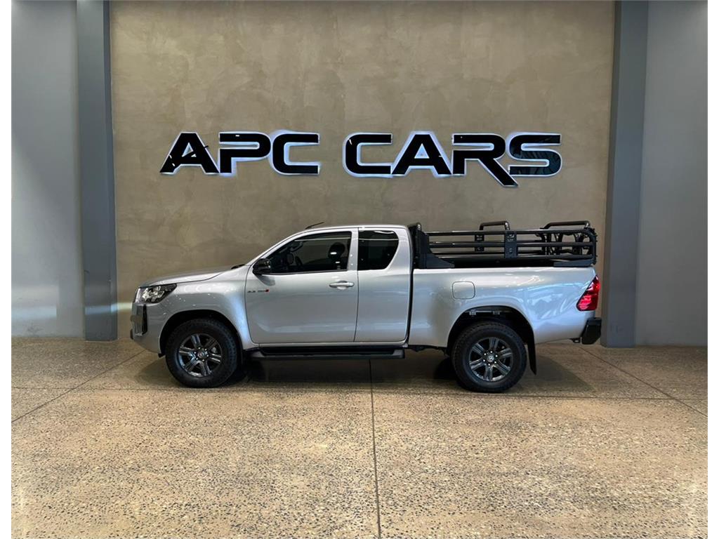 2025 Toyota Hilux 2.4 GD-6 RB Raider Extra Cab