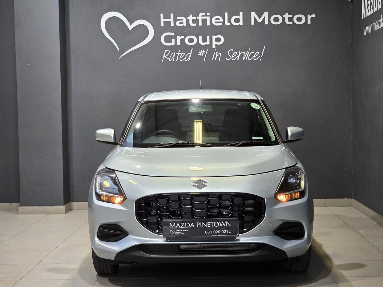 2026 Suzuki Swift 1.2 GL Q2FyTGlzdGluZzo2ODkyNzI R229990 | Avo Auto