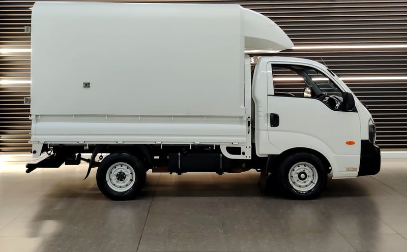 2022 Kia K 2700 Workhorse Dropside Q2FyTGlzdGluZzo2ODQxNjA R289950