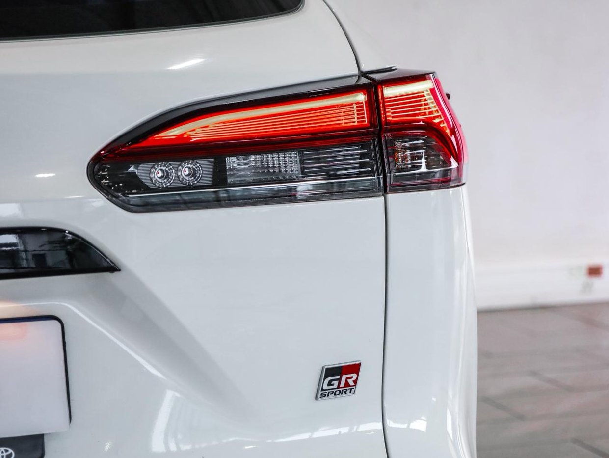 2022 Toyota Corolla Cross 1.8 GR-S Q2FyTGlzdGluZzo3MTk2MTg R399950