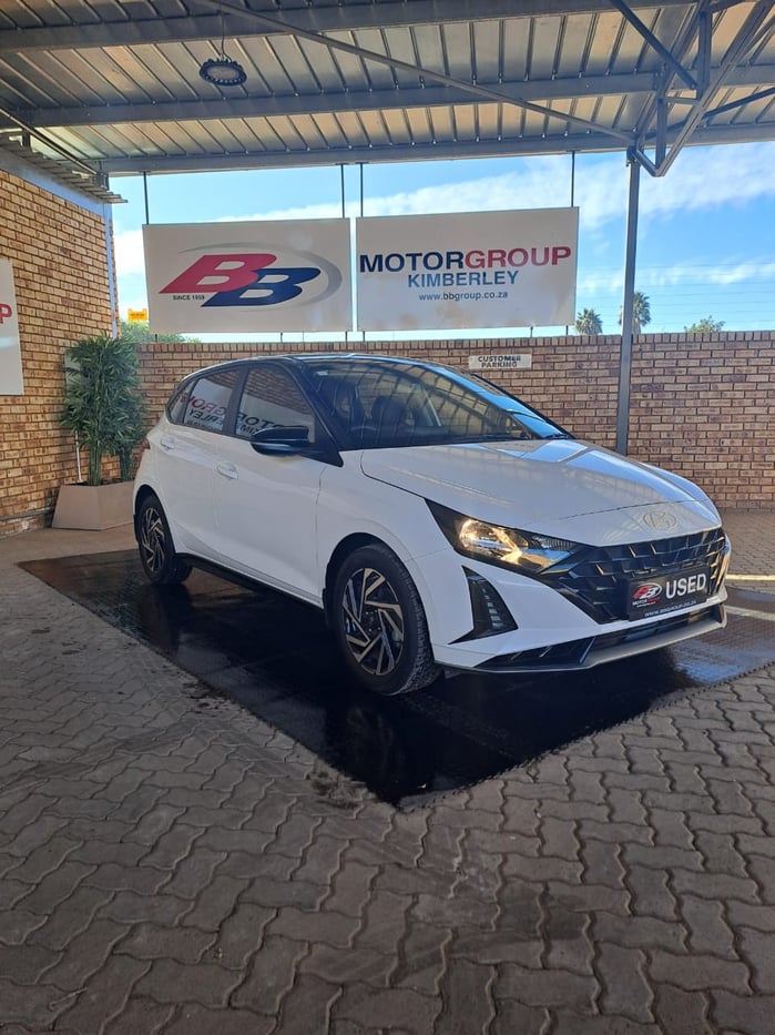 2025 Hyundai i20 1.2 Executive Q2FyTGlzdGluZzo1MjEyNjY R299900