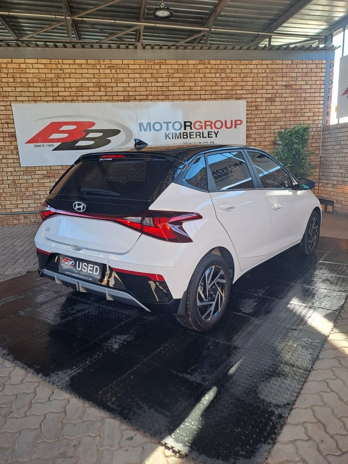 2025 Hyundai i20 1.2 Executive Q2FyTGlzdGluZzo1MjEyNjY R299900