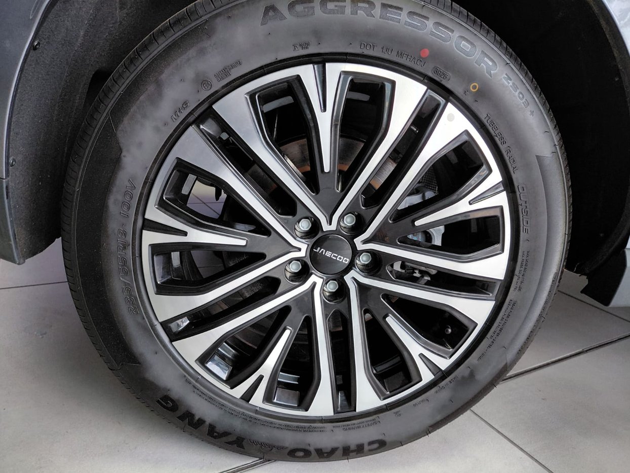 2026 Jaecoo J5 1.5T Vortex Q2FyTGlzdGluZzo2MzMyNjE R344900 | Avo Auto