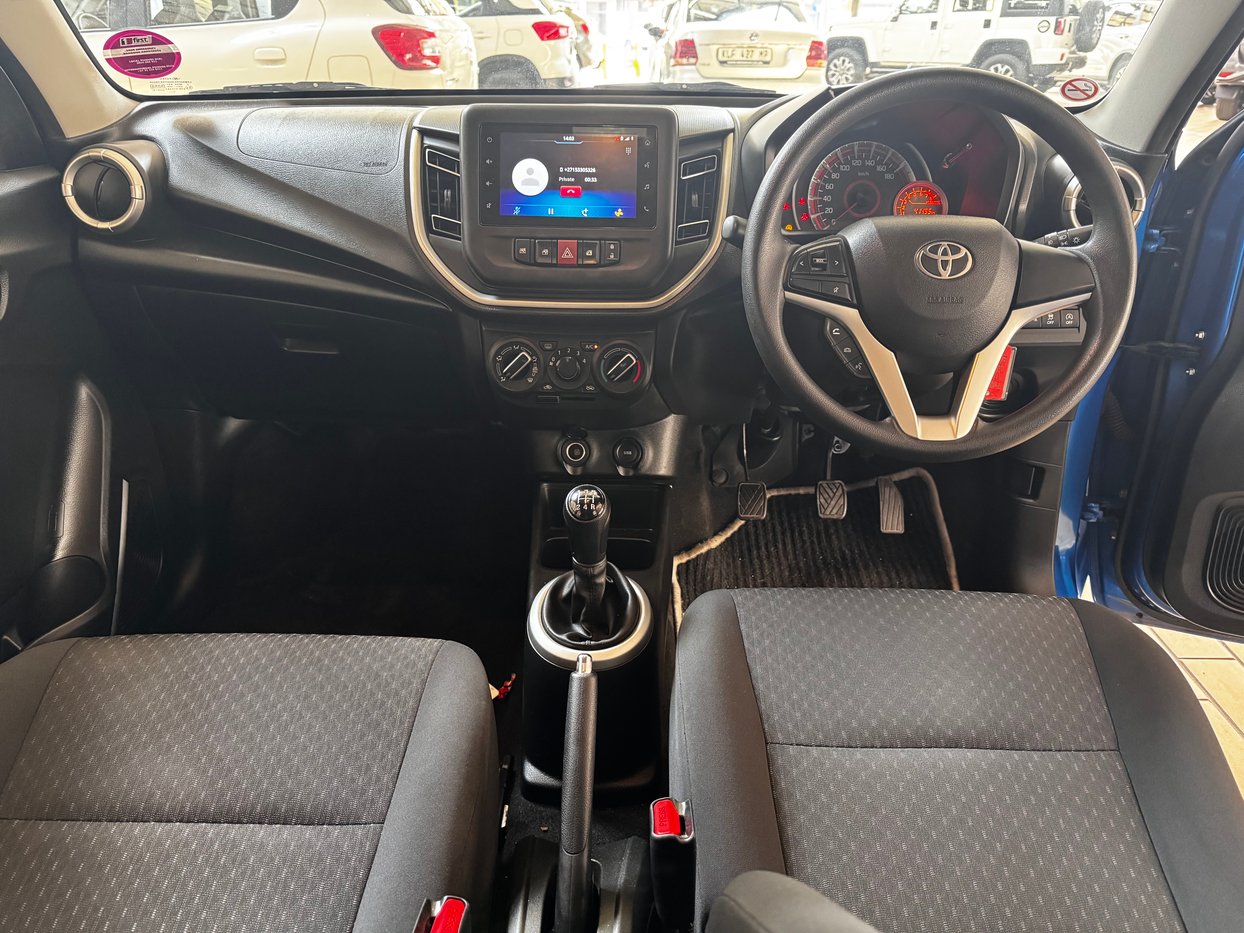 2024 Toyota Vitz 1.0 XR Q2FyTGlzdGluZzo1NDI5MDg R185900 | Avo Auto
