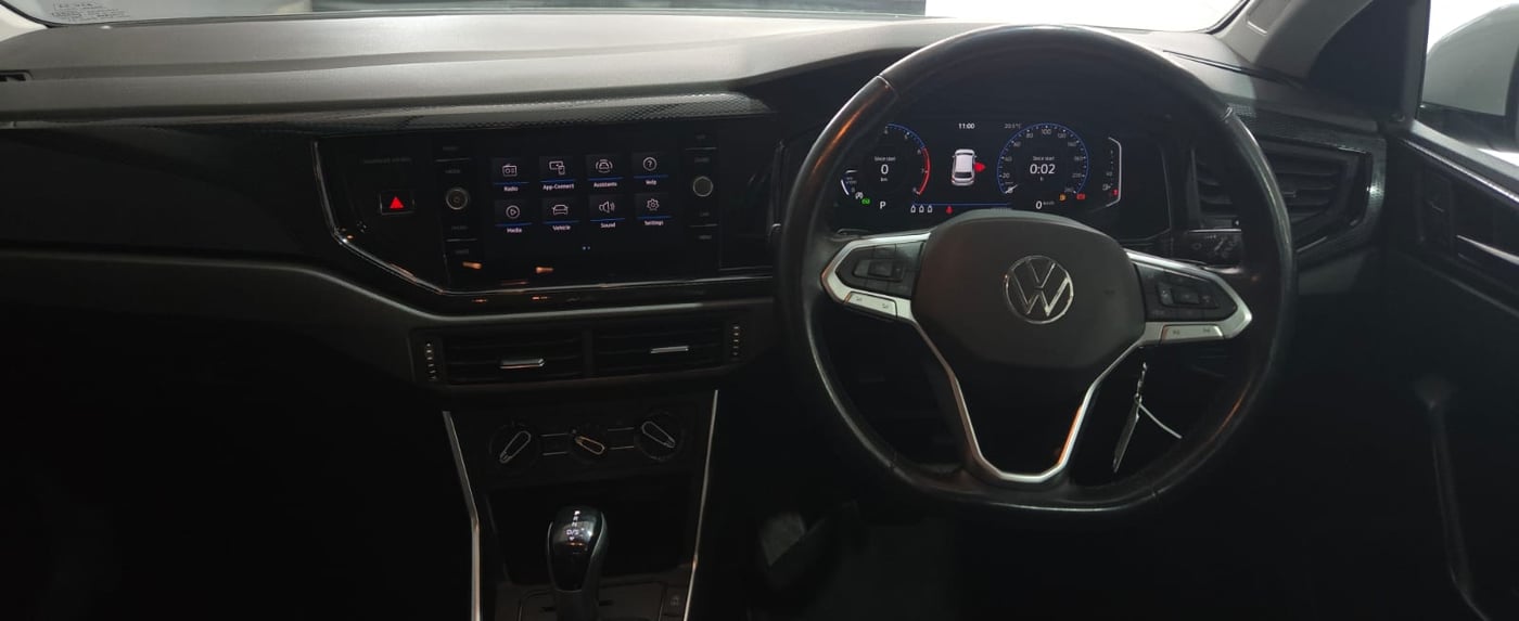 2022 Volkswagen VW Polo 1.0 TSi Life DSG Q2FyTGlzdGluZzo1MjcwMjU