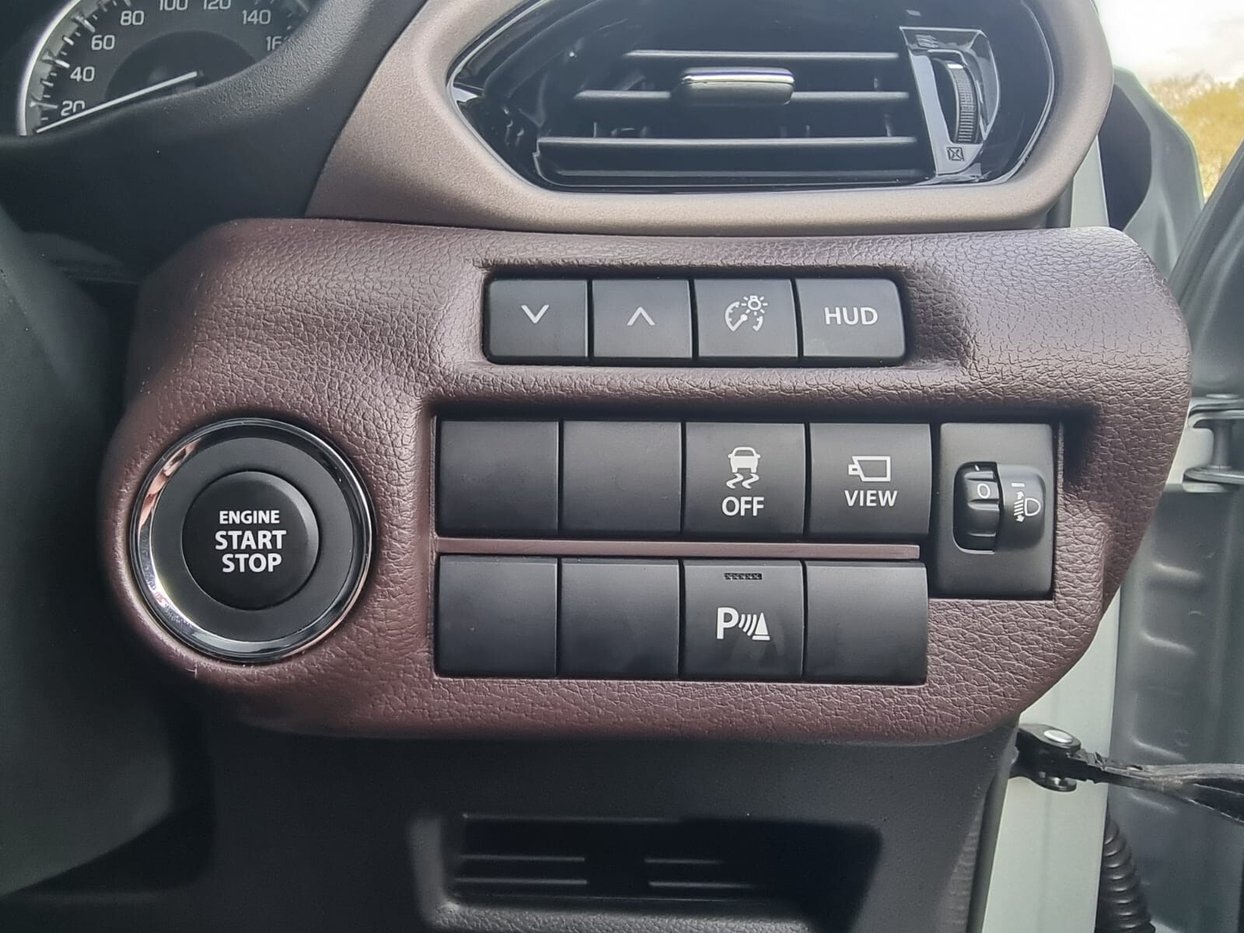 2024 Suzuki Fronx 1.5 GLX Auto Q2FyTGlzdGluZzo0OTY0NDM R319990