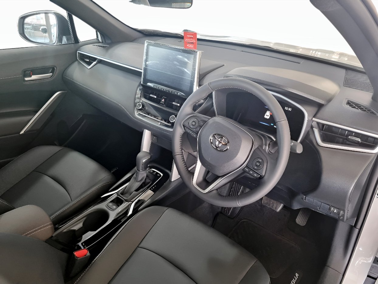 2026 Toyota Corolla Cross 1.8 XS Hybrid Q2FyTGlzdGluZzo2MTE1OTE