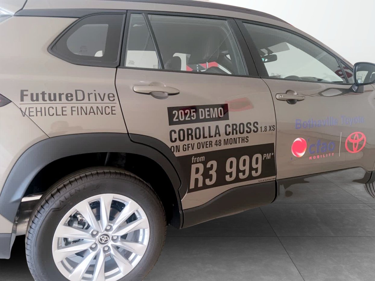 2025 Toyota Corolla Cross 1.8 XS Q2FyTGlzdGluZzo1Mzk5MTI R452200