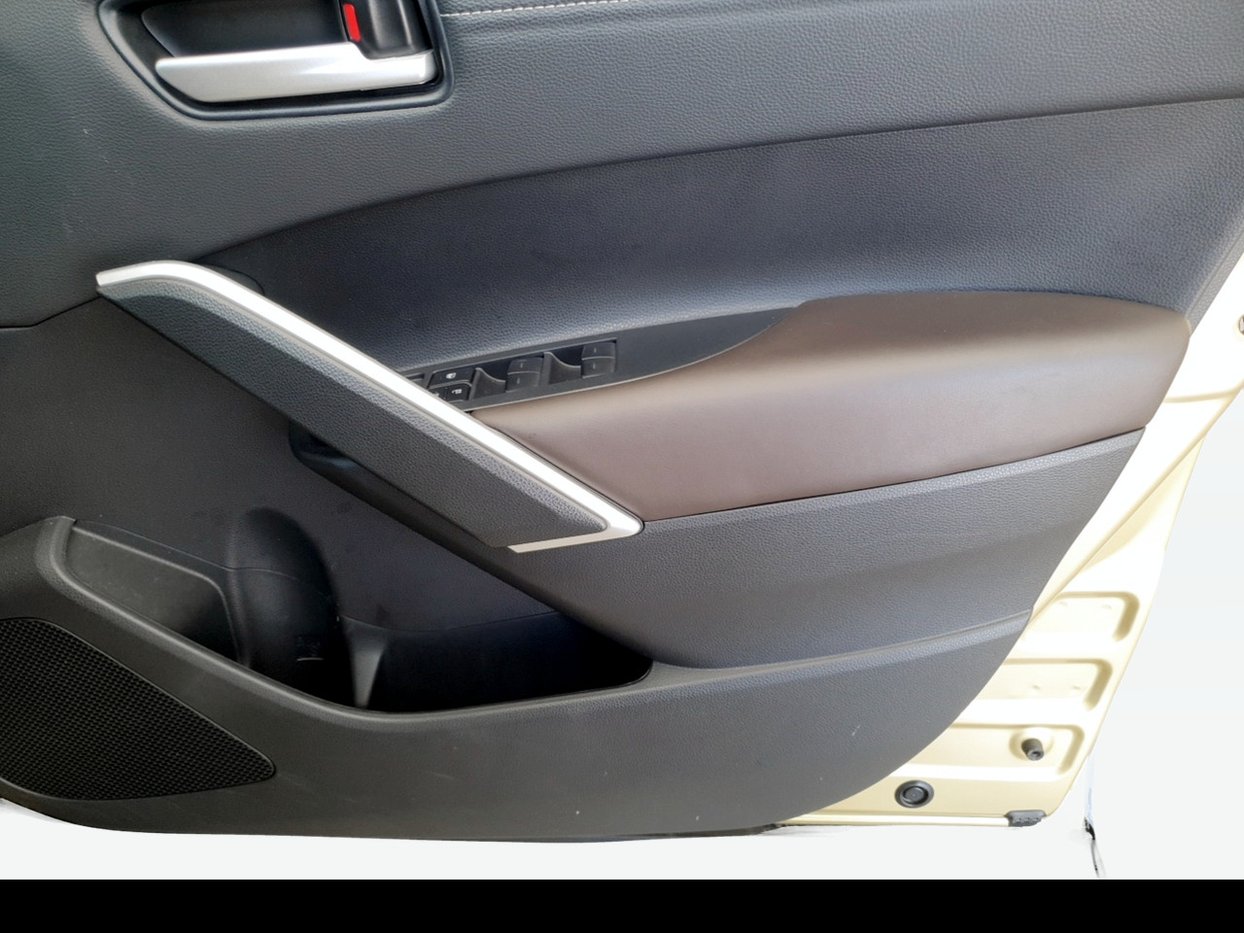 2025 Toyota Corolla Cross 1.8 XS Q2FyTGlzdGluZzo1MzkxOTA R399900