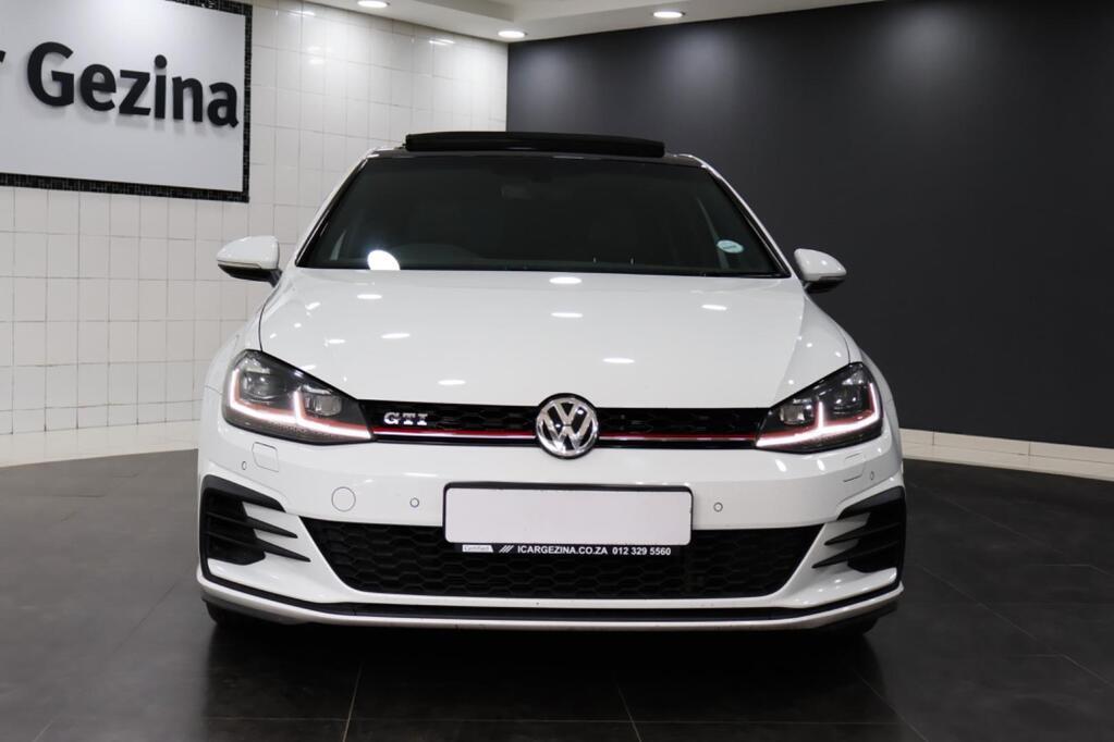 2019 Volkswagen VW Golf GTi TSi DSG Q2FyTGlzdGluZzoyNDY0MjI