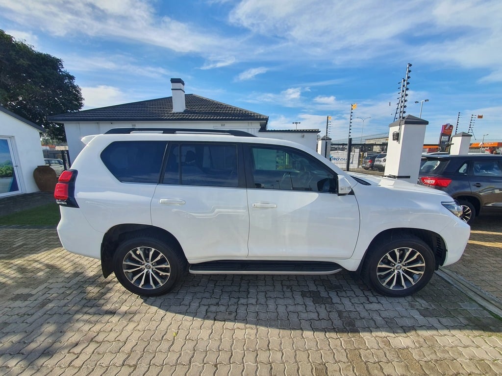 2021 Toyota Prado VX-L 2.8GD Auto Q2FyTGlzdGluZzo0ODM2NzM R899990