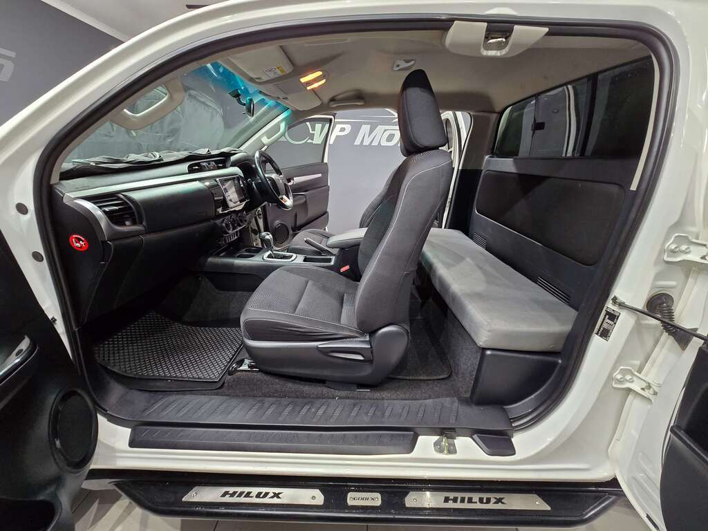 2018 Toyota Hilux 2.8 GD-6 RB Raider 4x4 Extra Cab Auto