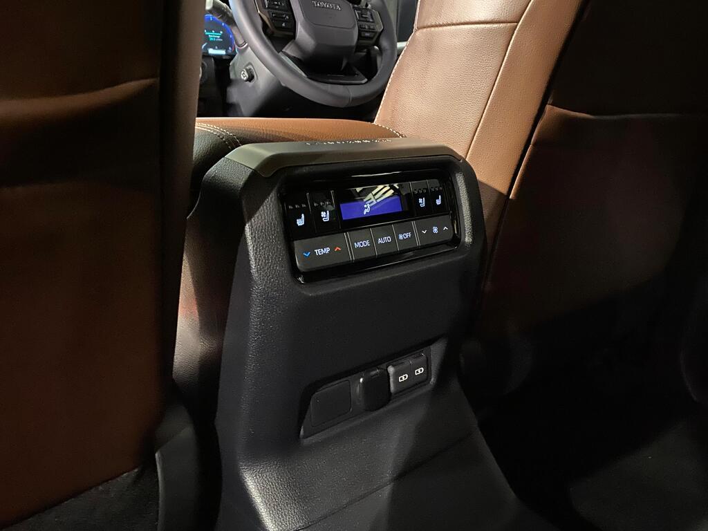 2024 Toyota Prado VX-R 2.8GD Auto Q2FyTGlzdGluZzozMjE4Mzc R1749900
