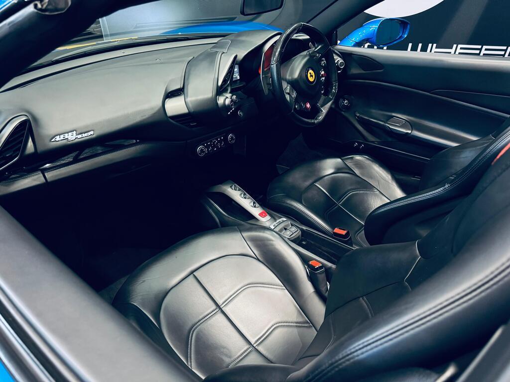 セントポーリア 2017 Ferrari 488 Spider Q2FyTGlzdGluZzozOTY1NTc R4499900 | Avo Auto