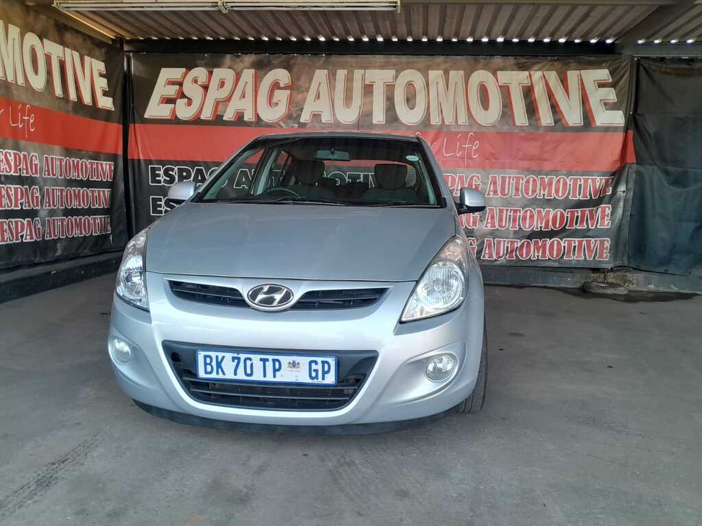 2011 Hyundai i20 1.4 GL Q2FyTGlzdGluZzozMTc0Mjc R89999 | Avo Auto