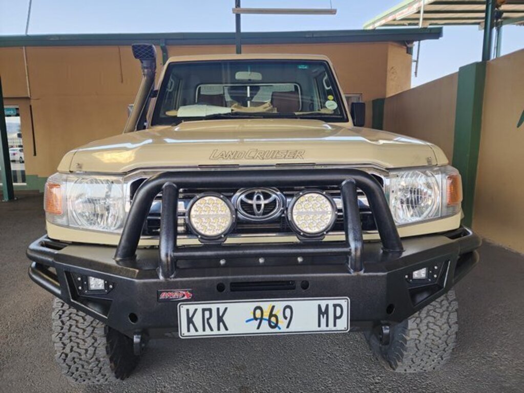 2012 Toyota Land Cruiser 79 4.0 Pick Up Q2FyTGlzdGluZzozNjgyOTA