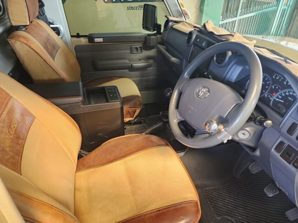 2012 Toyota Land Cruiser 79 4.0 Pick Up Q2FyTGlzdGluZzozNjgyOTA