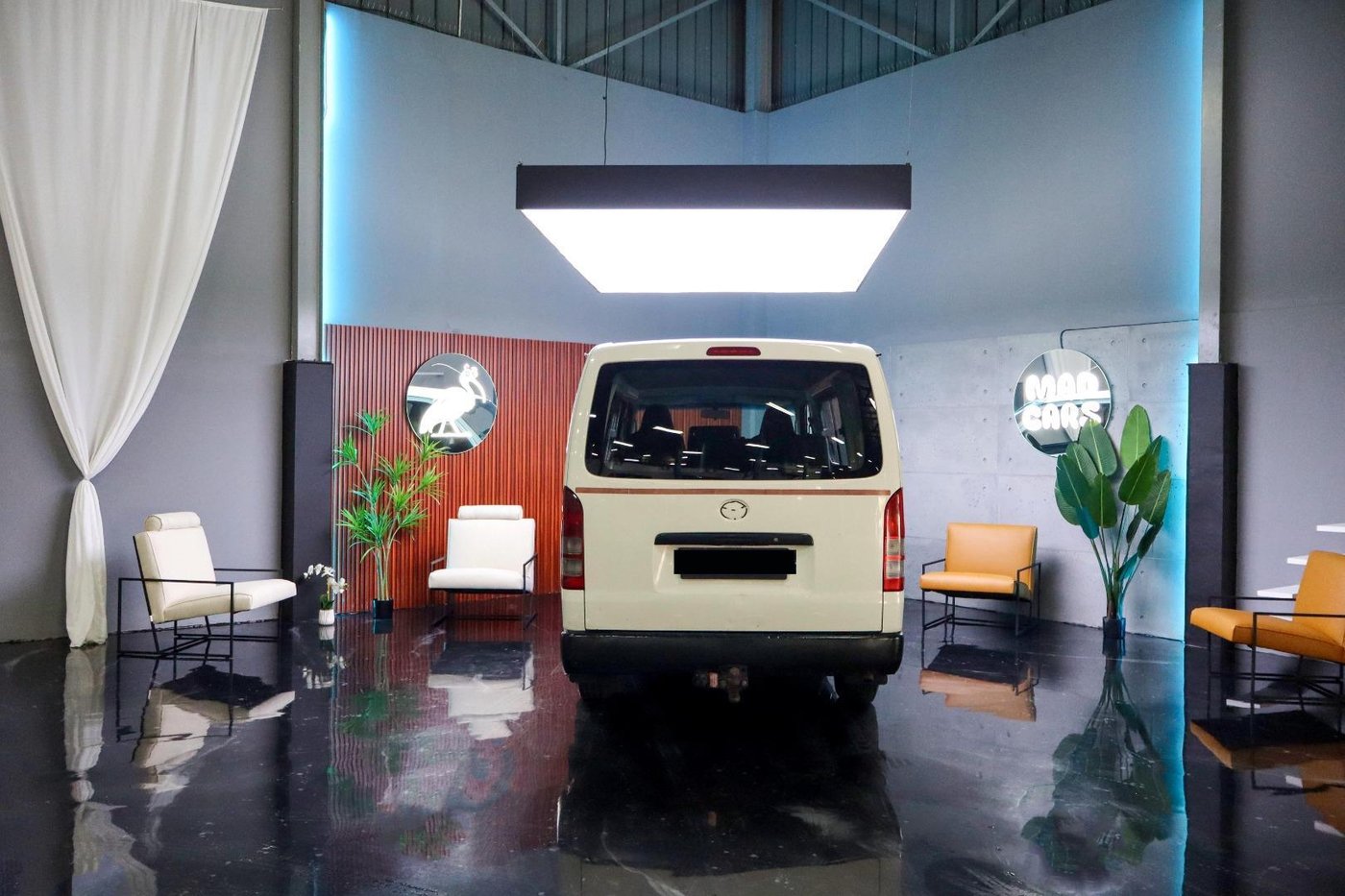 2016 Toyota Quantum 2.7 Panel Van Q2FyTGlzdGluZzo1NjIyOTU R169950 | Avo ...