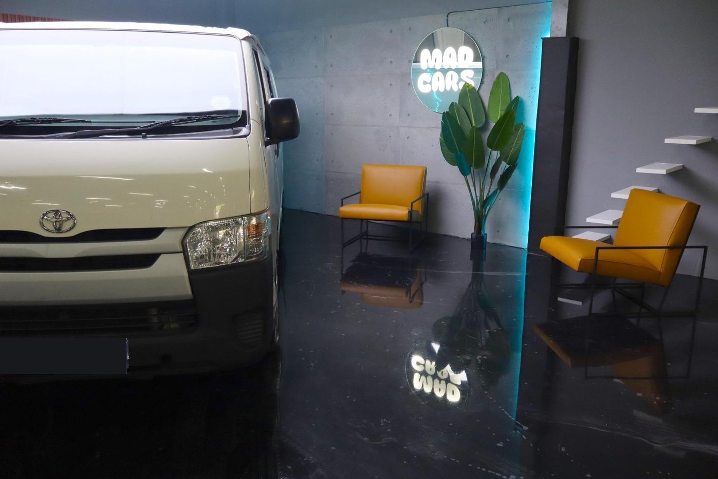 2016 Toyota Quantum 2.7 Panel Van Q2FyTGlzdGluZzo1ODM2MTM R169950 | Avo ...