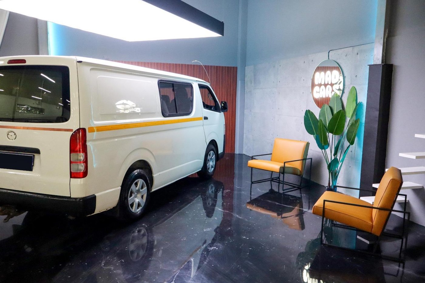 2016 Toyota Quantum 2.7 Panel Van Q2FyTGlzdGluZzo1ODM1MTE R169950 | Avo ...