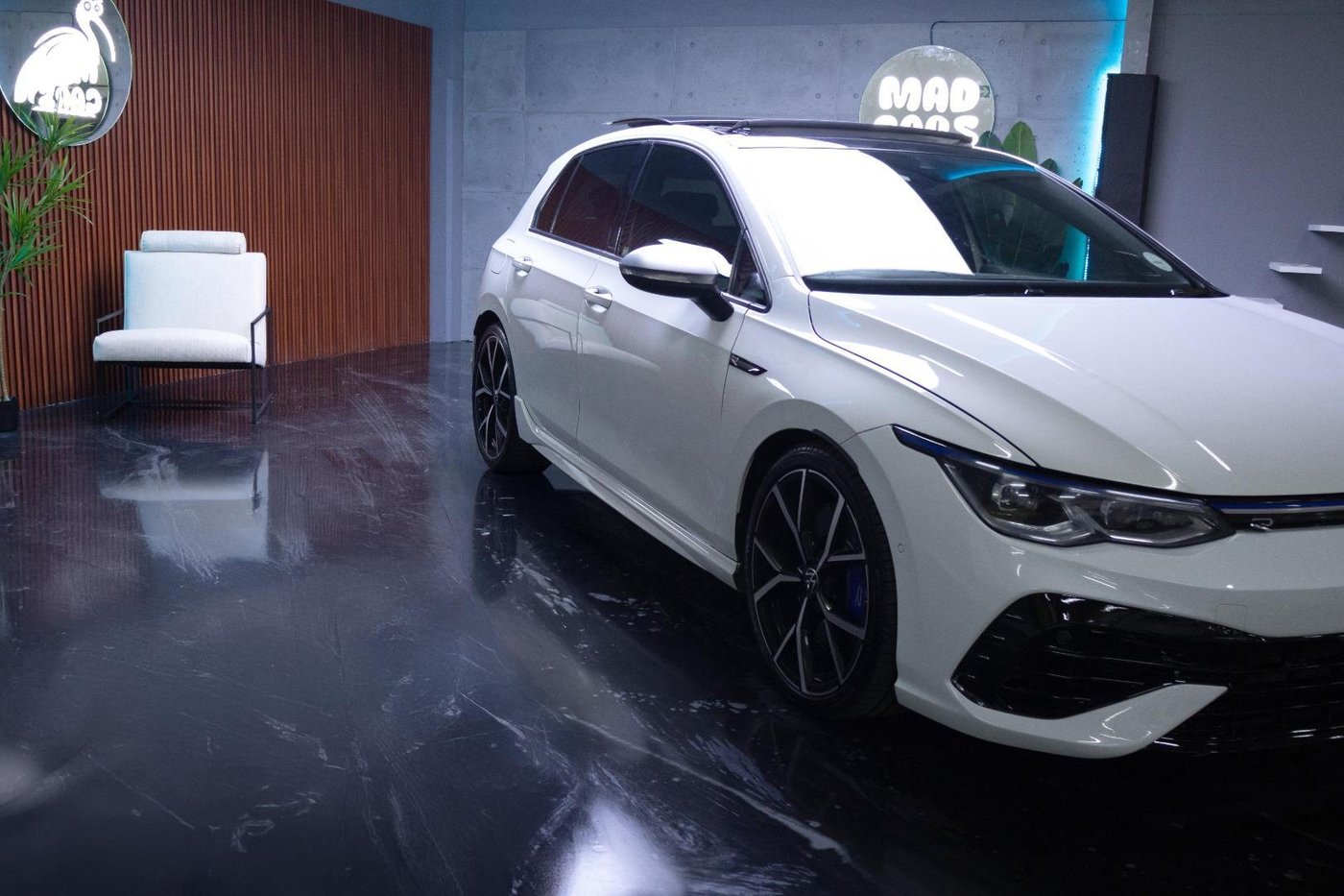 2024 Volkswagen VW Golf 8 2.0 TSI R DSG Q2FyTGlzdGluZzo1ODY2MDY