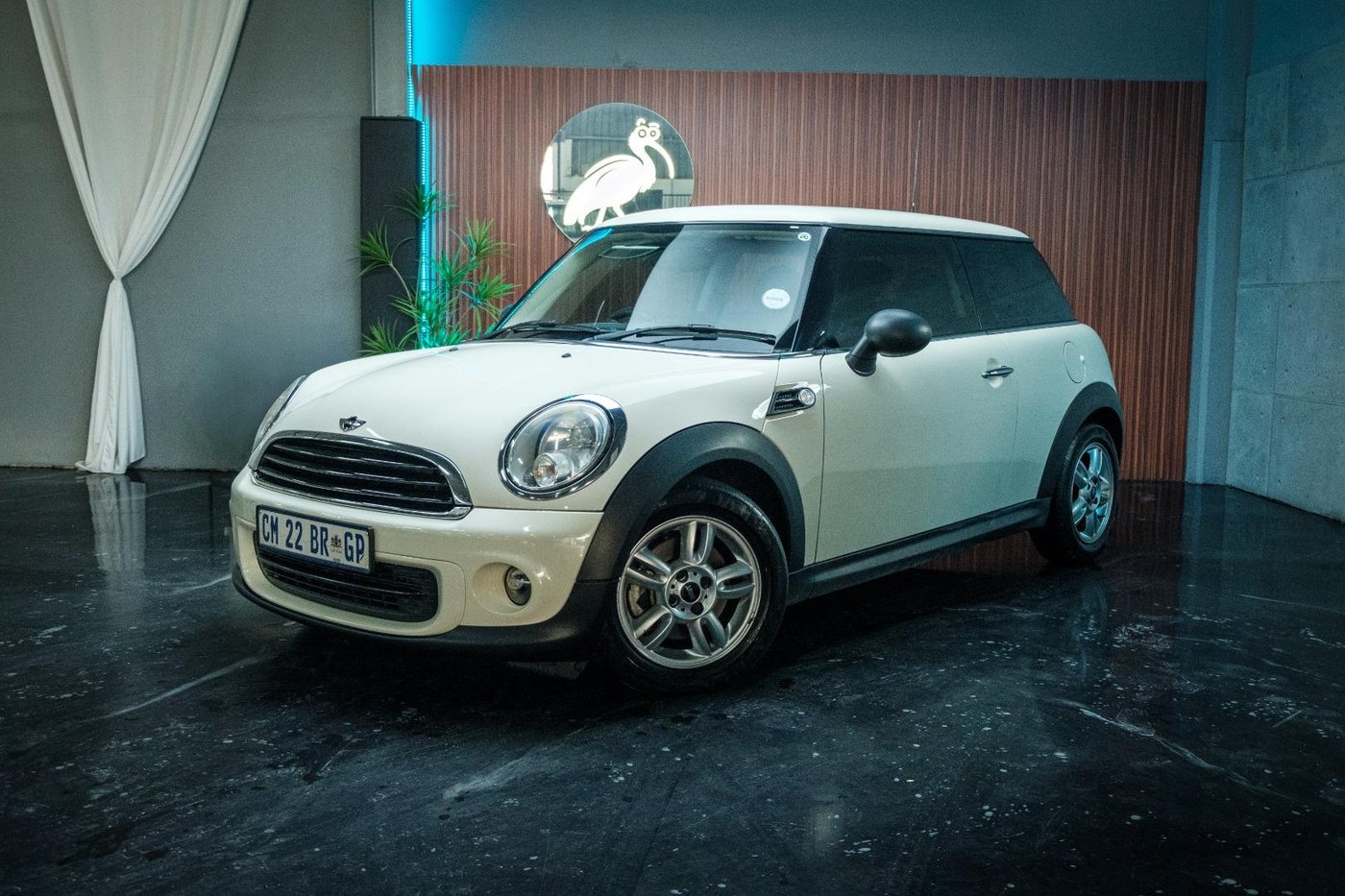 2013 MINI One 1.6 Steptronic Q2FyTGlzdGluZzo2ODY5NDg R129950 | Avo Auto