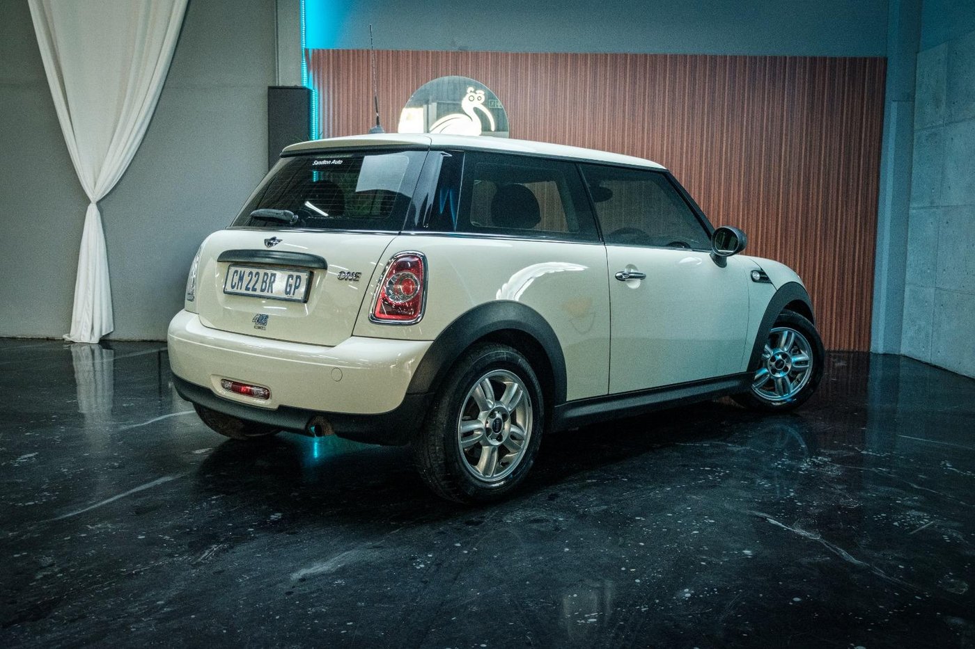 2013 MINI One 1.6 Steptronic Q2FyTGlzdGluZzo2ODY5NDg R129950 | Avo Auto
