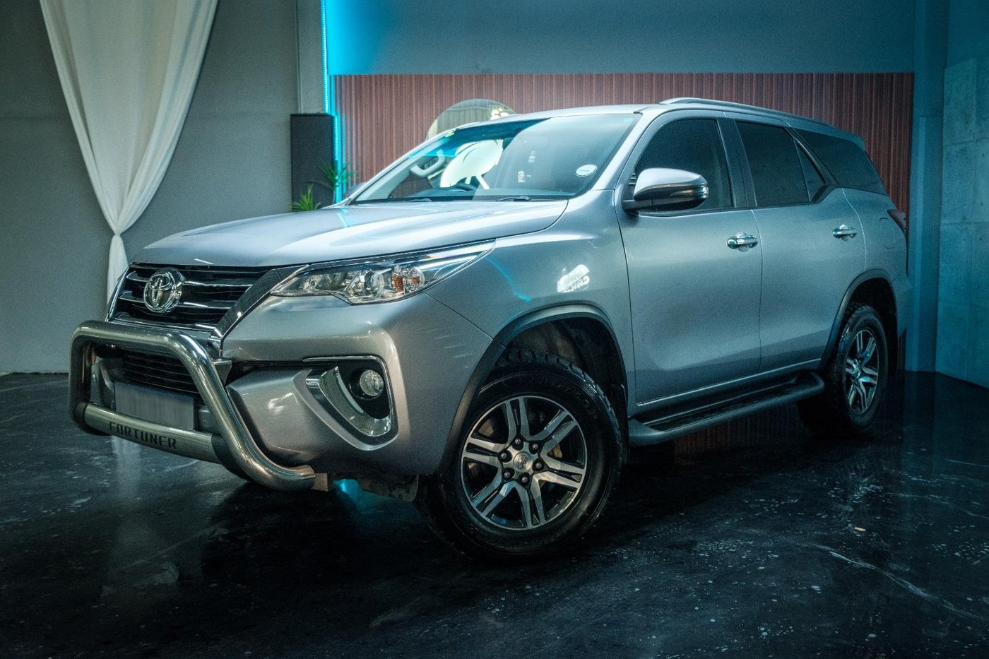 2017 Toyota Fortuner IV 2.4 GD-6 4x4 Auto Q2FyTGlzdGluZzo3NzgzNjA