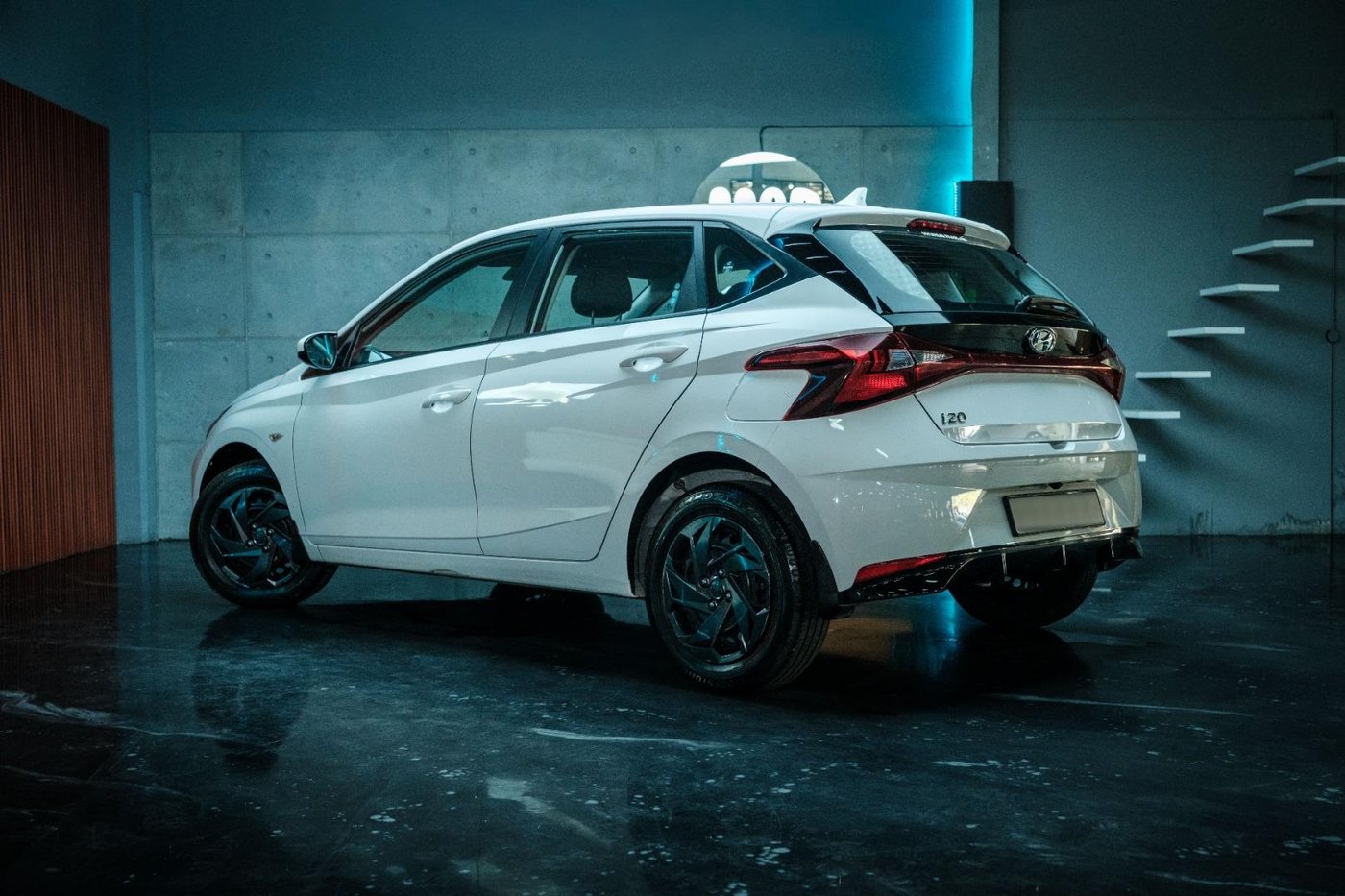 2023 Hyundai i20 1.4 Motion Auto Q2FyTGlzdGluZzo3ODMxMzA R259950