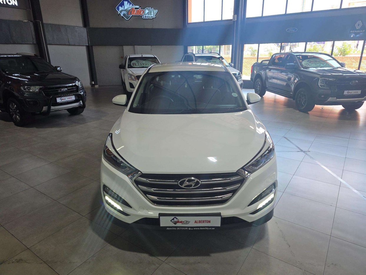 2018 Hyundai Tucson 2.0 Nu Premium Q2FyTGlzdGluZzo1NTc3ODc R249000