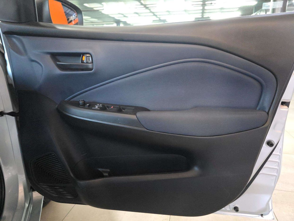 2025 Toyota Starlet 1.5 Xi Q2FyTGlzdGluZzo2MTI3Njc R234900 | Avo Auto
