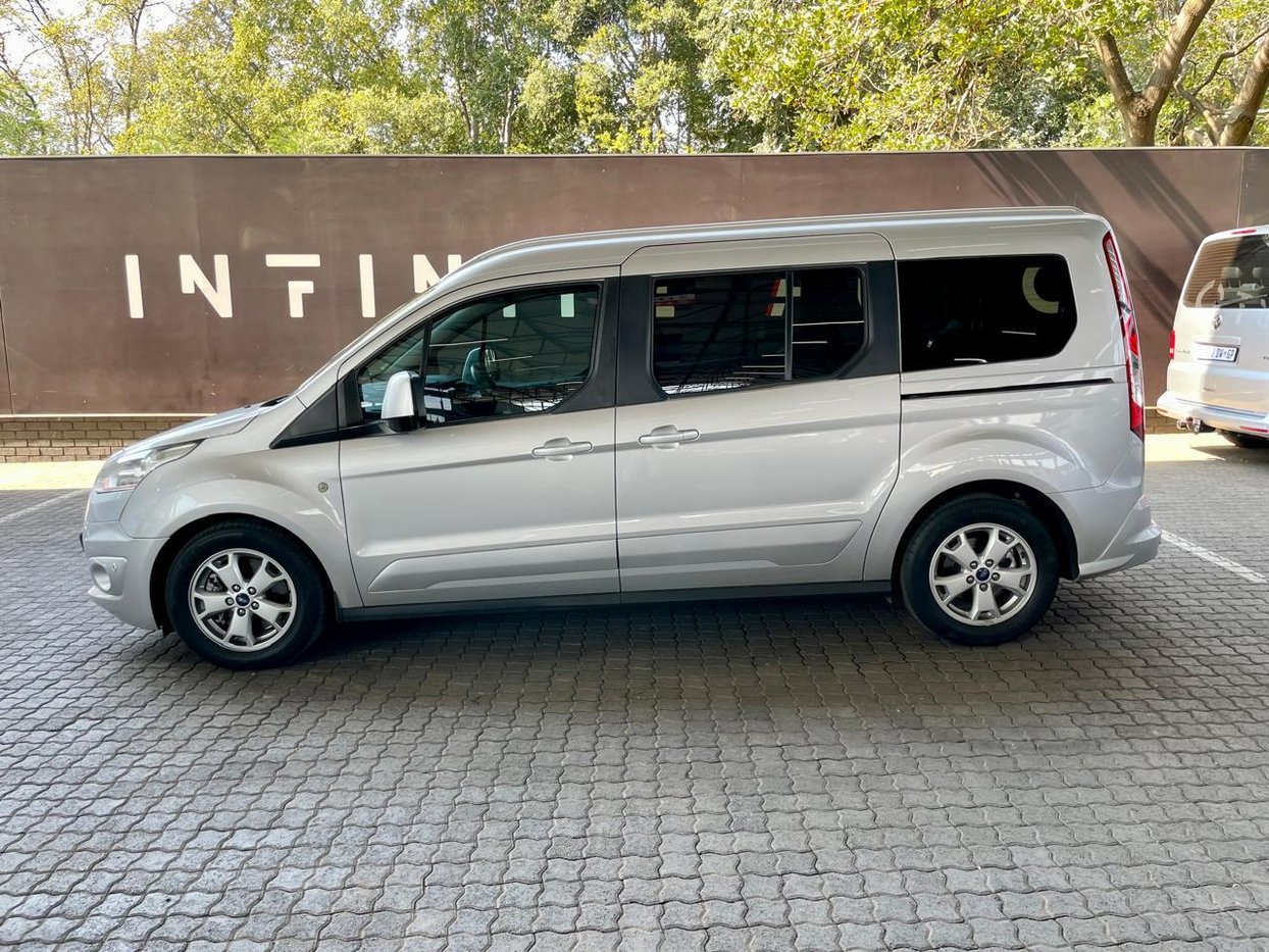 Ford Tourneo Courier 2014 - now Compact MPV :: OUTSTANDING CARS, image size:1244x933