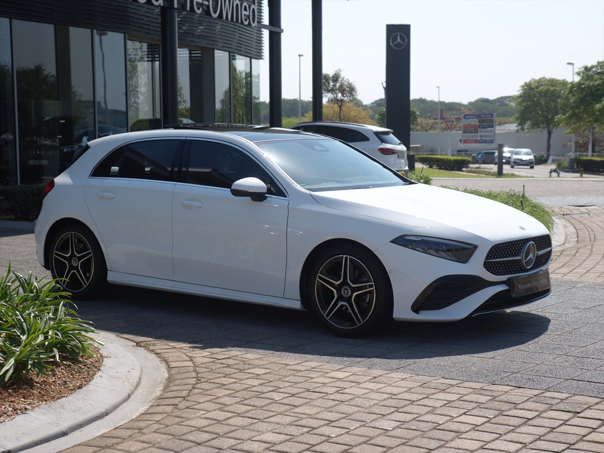 2025 Mercedes Benz A Class A 200 Auto Q2FyTGlzdGluZzo4MzY1MzE R649950 ...