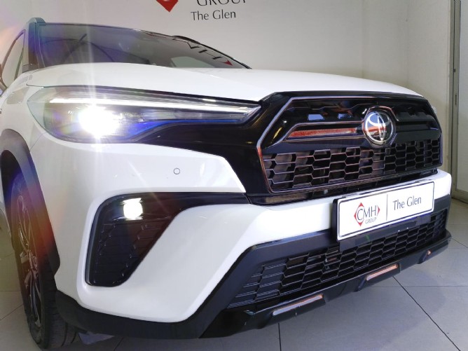 2024 Toyota Corolla Cross 1.8 GR-S Hybrid Q2FyTGlzdGluZzo1NDcxMTQ