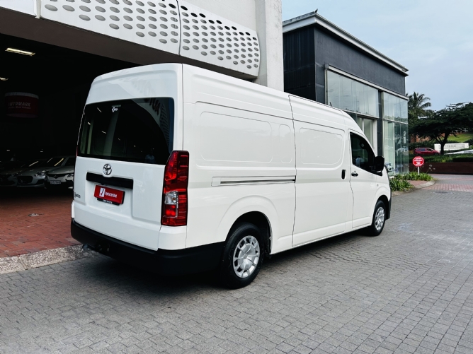 2025 Toyota Quantum 2.8 SLWB Panel Van Q2FyTGlzdGluZzo2MTU4MzM R659900 ...
