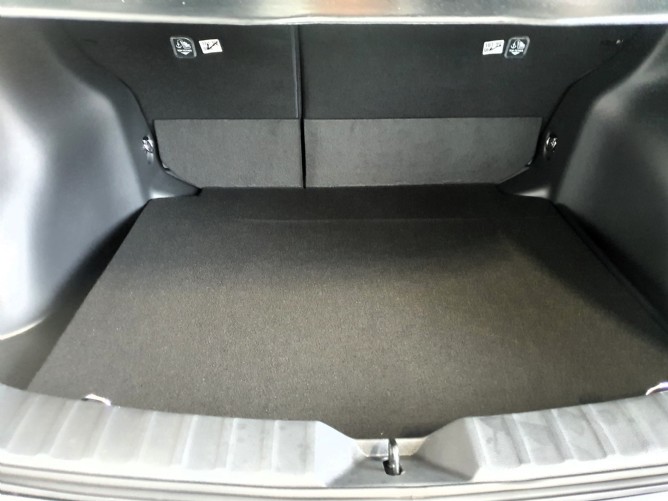 2026 Toyota Corolla Cross 1.8 XS Hybrid Q2FyTGlzdGluZzo0NTQ1MzY