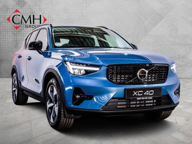 2024 Volvo XC40 B4 Plus Dark Geartronic Mild Hybrid