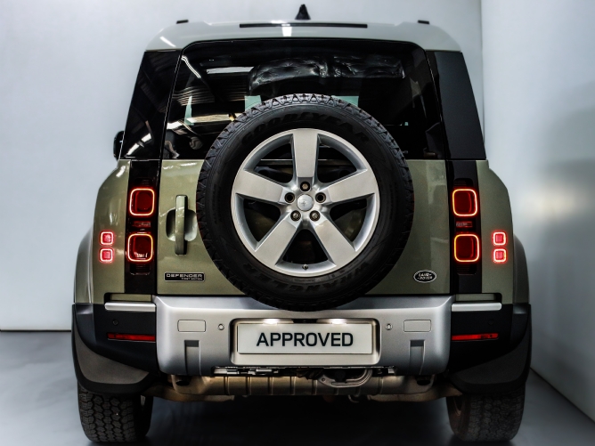 2021 Land Rover Defender 90 D240 First Edition 177KW
