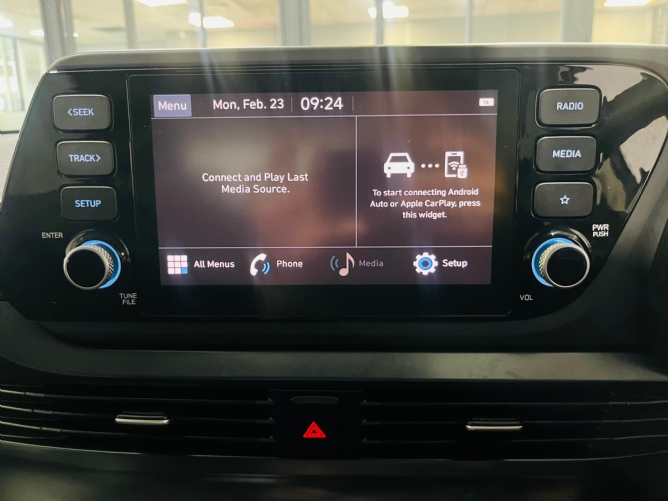 2022 Hyundai i20 1.2 Motion II Q2FyTGlzdGluZzo3Mjc0NDA R215990