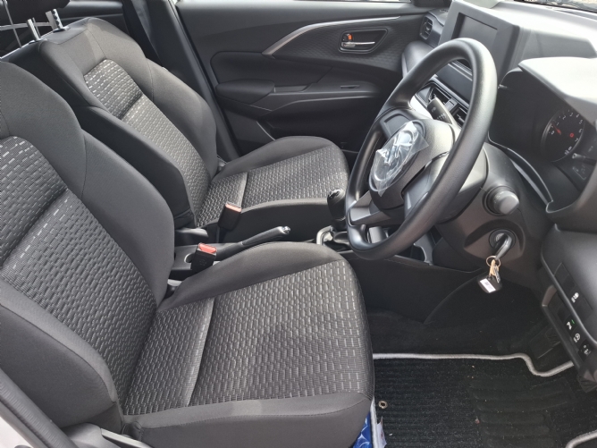 2026 Suzuki Swift 1.2 GL Q2FyTGlzdGluZzo1Njc2ODg R252999 | Avo Auto