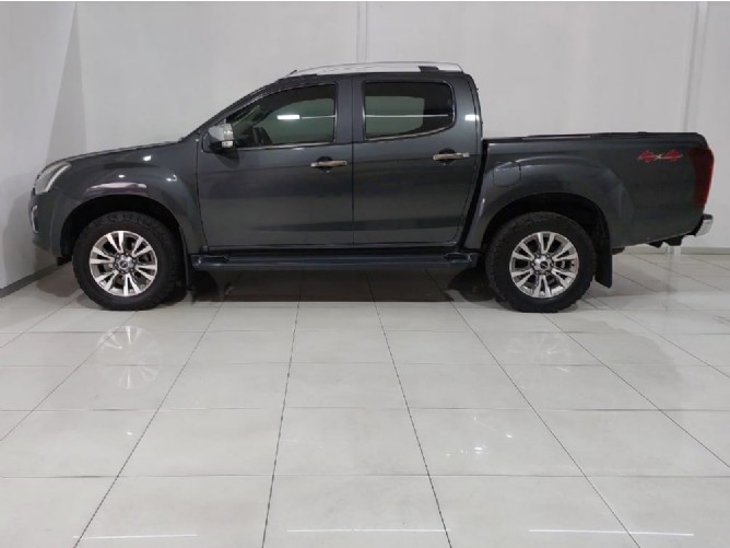 2017 Isuzu KB 300 D-TEQ LX 130 kW Double Cab 4x4 Auto