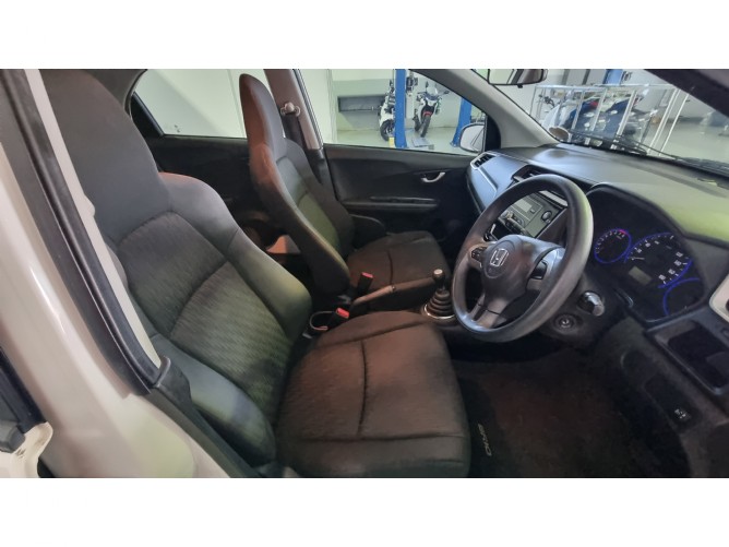 2019 Honda Brio Hatch Comfort Q2FyTGlzdGluZzoyNzIzMTc R139900