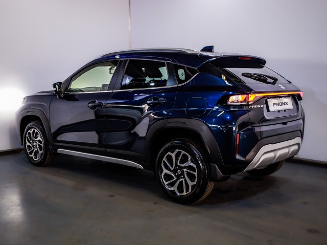 2025 Suzuki Fronx 1.5 GLX Auto Q2FyTGlzdGluZzo1MjMyMTA R362900