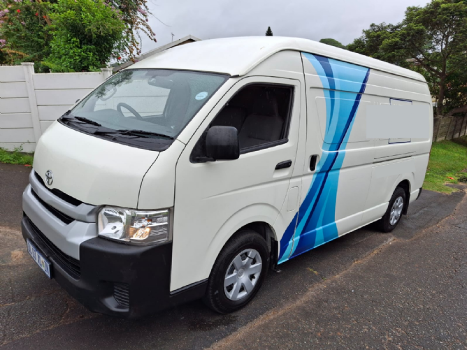 2018 Toyota Quantum 2.7 Panel Van Q2FyTGlzdGluZzo1NTEzMjE R279995 | Avo ...
