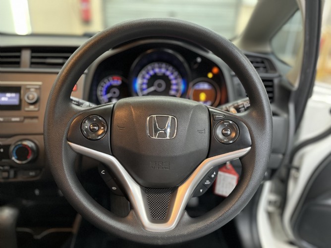 2017 Honda Jazz 1.2 Comfort CVT Q2FyTGlzdGluZzo1MjA4NDM R169995
