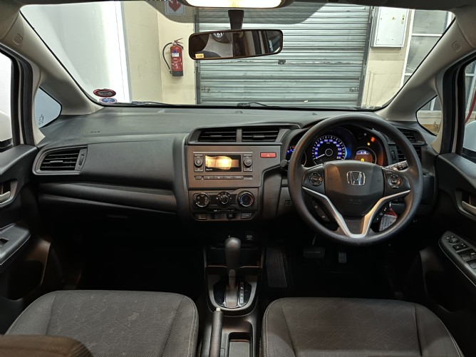 2017 Honda Jazz 1.2 Comfort CVT Q2FyTGlzdGluZzo1MjA4NDM R169995