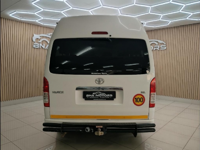 2022 Toyota Quantum HIACE 2.5 D-4D 14 Seat Q2FyTGlzdGluZzo1ODQxNjY