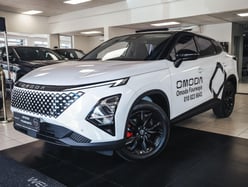 2025 Omoda C5 1.5T Elegance X Q2FyTGlzdGluZzo3NzMyMTM R399900
